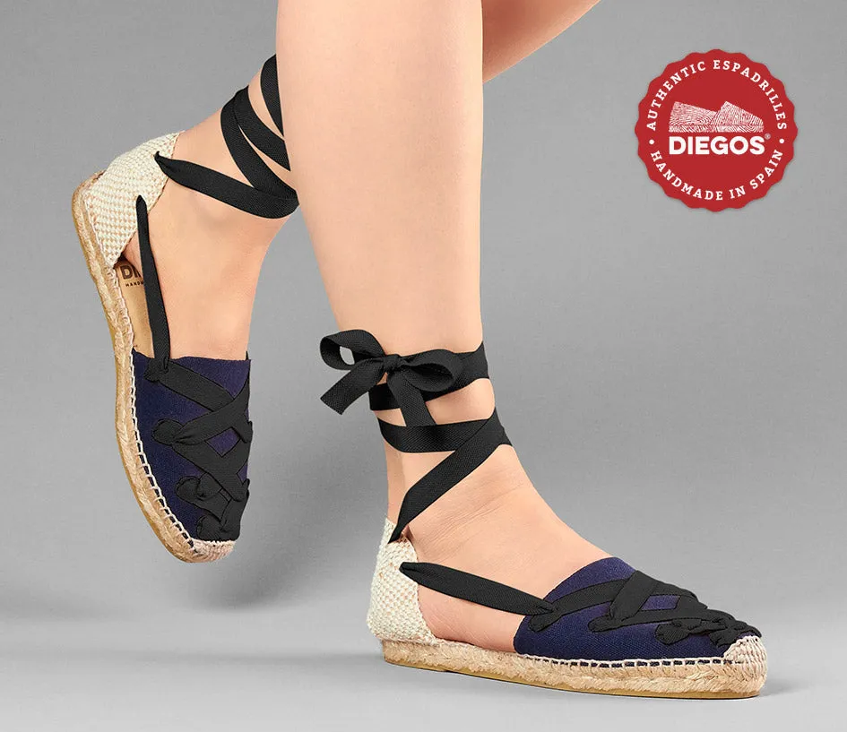 Navy blue flat Lola Pamplona espadrilles