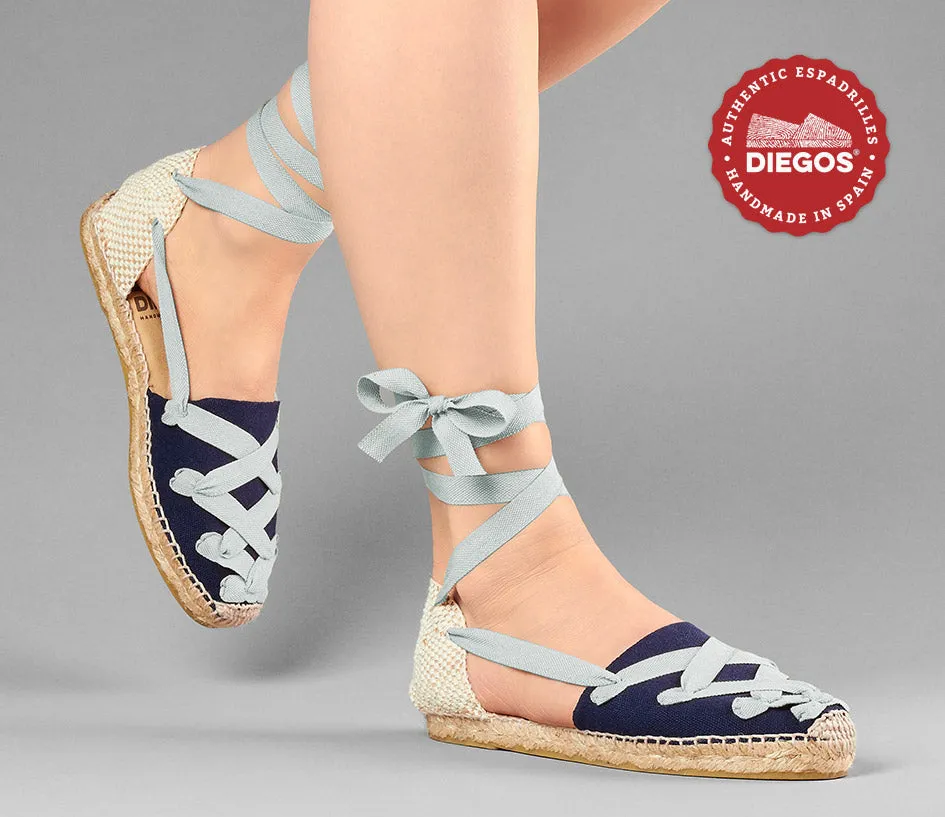 Navy blue flat Lola Pamplona espadrilles